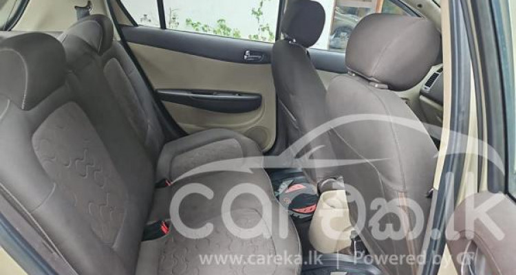 HYUNDAI I20 2010