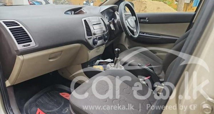 HYUNDAI I20 2010