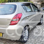 HYUNDAI I20 2010