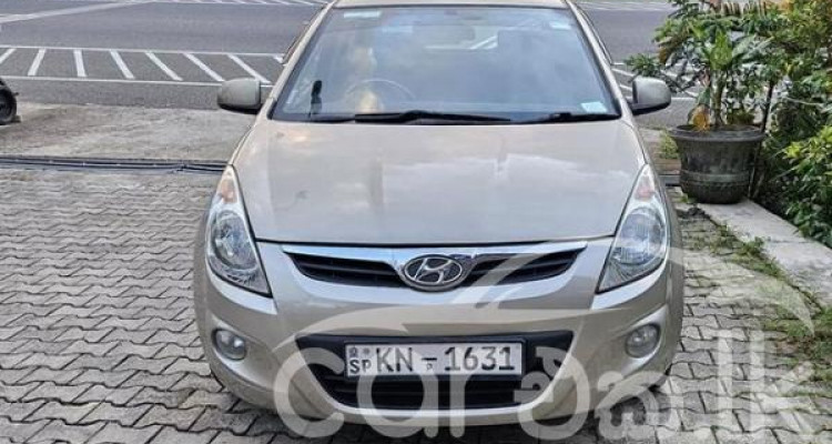 HYUNDAI I20 2010