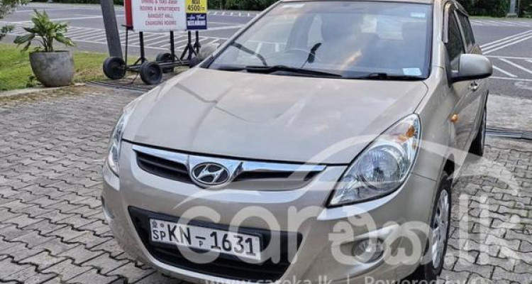 HYUNDAI I20 2010