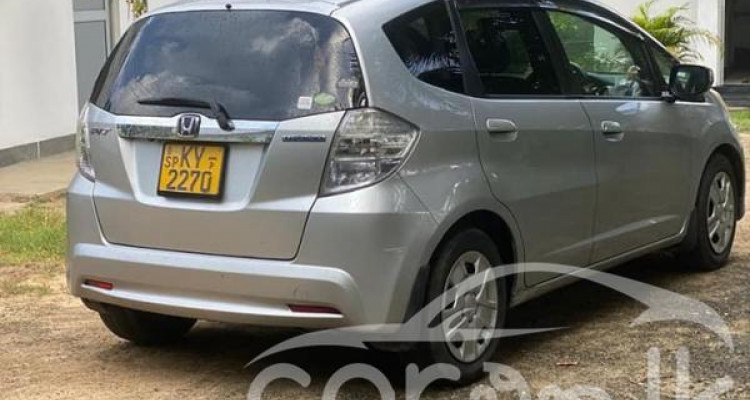 HONDA FIT GP1 2011