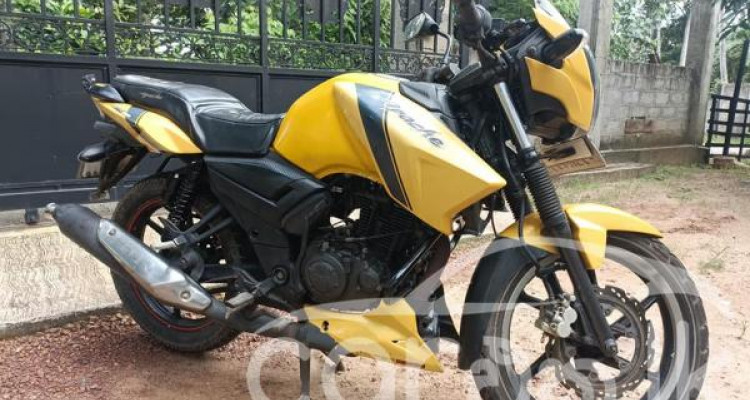 TVS APACHE 2015