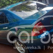 TOYOTA COROLLA 121 2001
