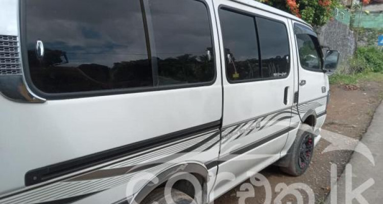 TOYOTA DOLPHIN 1999