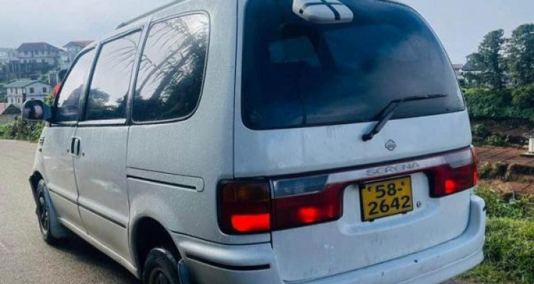 NISSAN SERENA 1992