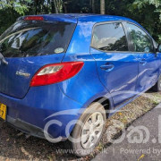 MAZDA DEMIO 2010