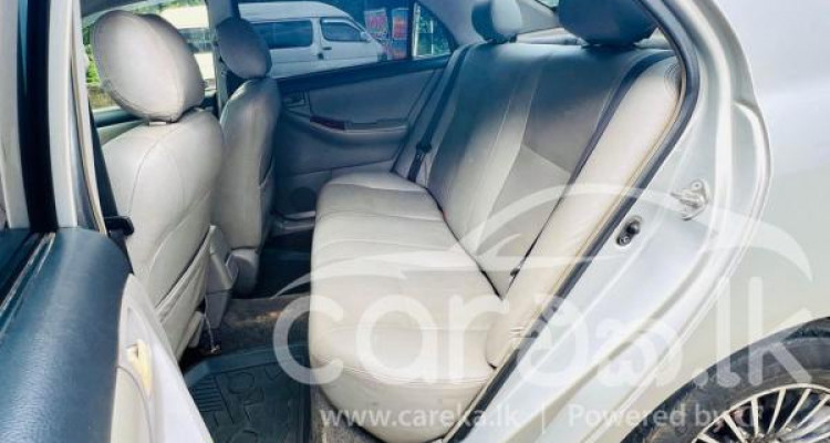 TOYOTA COROLLA 121 2001