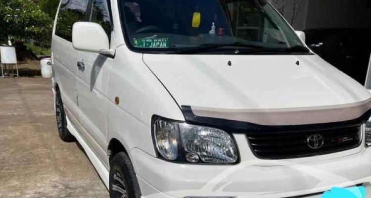 TOYOTA NOAH KR42 2002