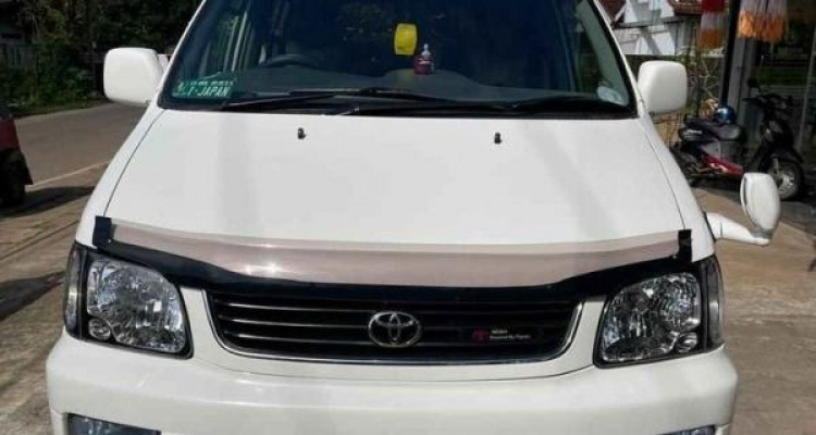 TOYOTA NOAH KR42 2002