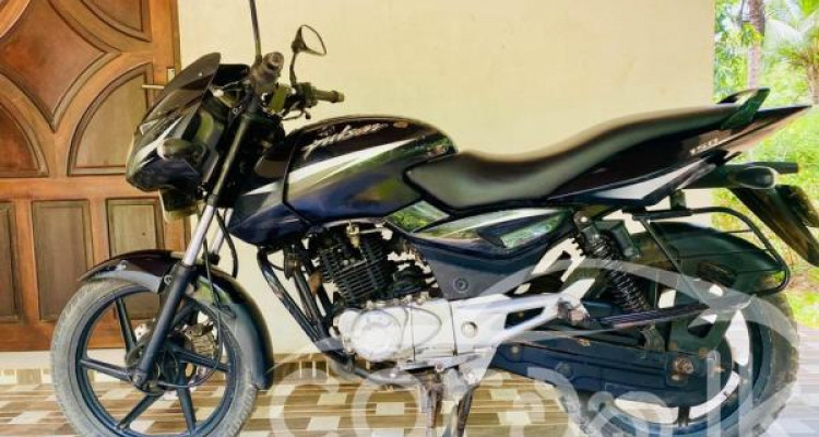 BAJAJ PULSAR 150 2012