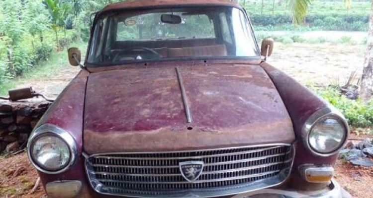 PEUGEOT 404 1976