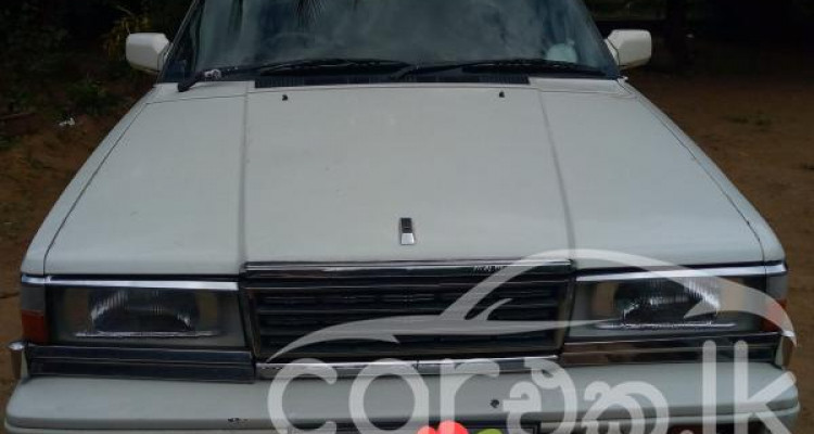 NISSAN LAUREL 1987