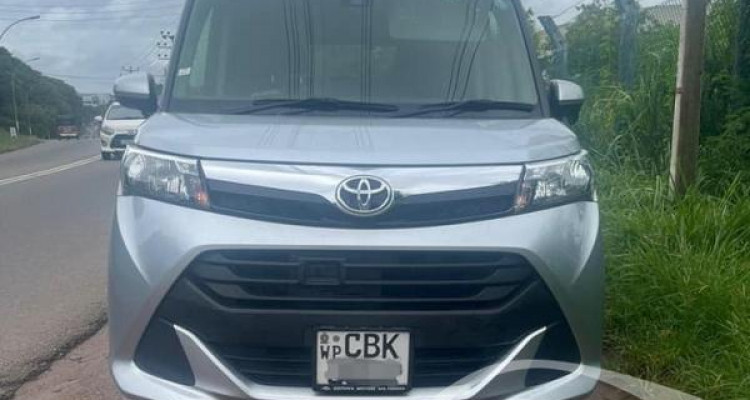 TOYOTA TANK 2017