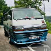 TOYOTA DOLPHIN 1991