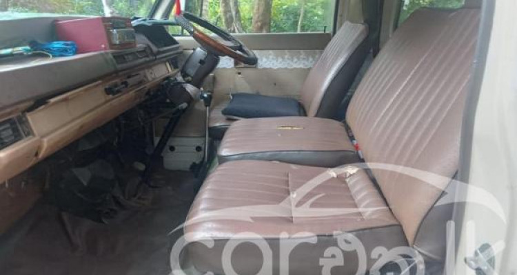 MITSUBISHI DELICA L300 1985