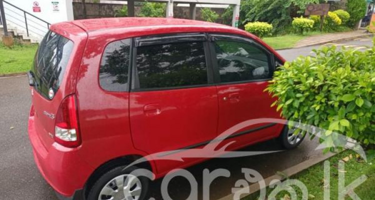 SUZUKI ESTILO 2012
