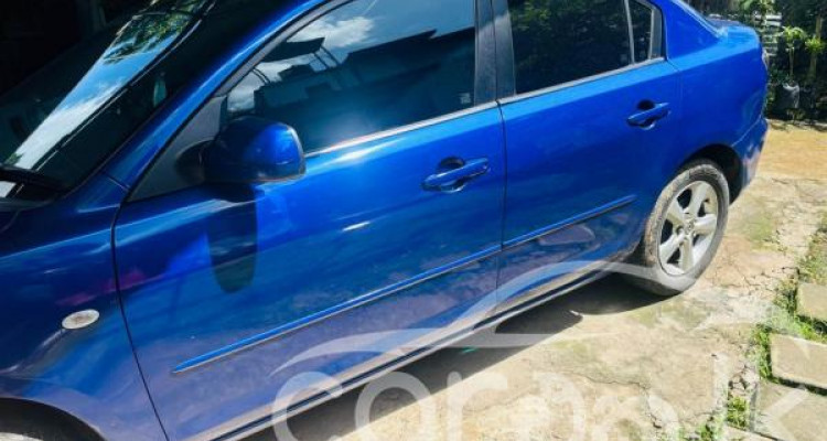 MAZDA 3 2007