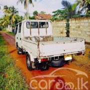 TOYOTA DYNA CREW CAB 2004