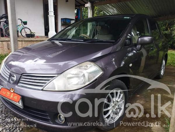 NISSAN TIIDA 2008