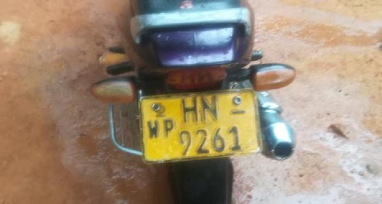 BAJAJ PULSAR 150 2004