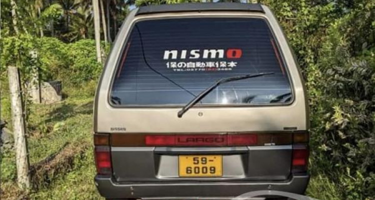 NISSAN LARGO 1992