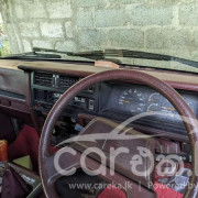 NISSAN LARGO 1992