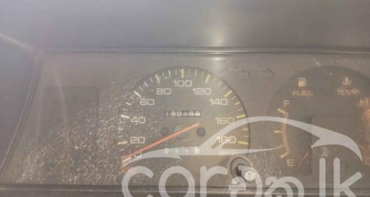 TOYOTA COROLLA DX WAGON KE72 1984