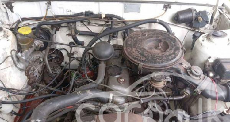 TOYOTA COROLLA DX WAGON KE72 1984