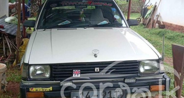 TOYOTA COROLLA DX WAGON KE72 1984