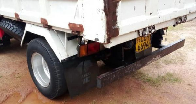 ISUZU ELF 2004