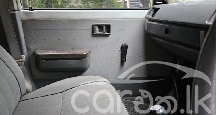 NISSAN SUNNY HB11 1985