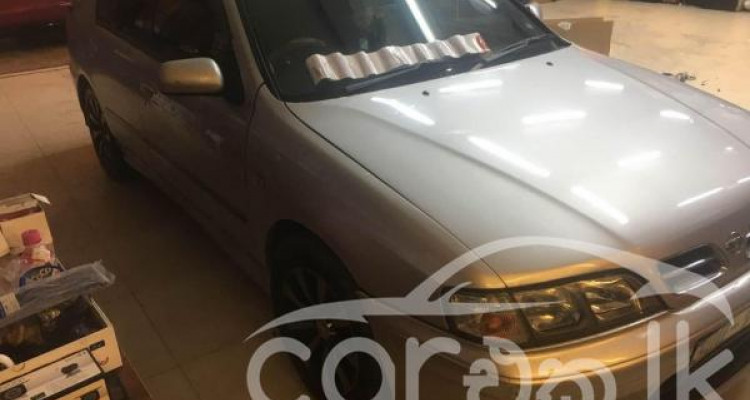 NISSAN PRIMERA 1995