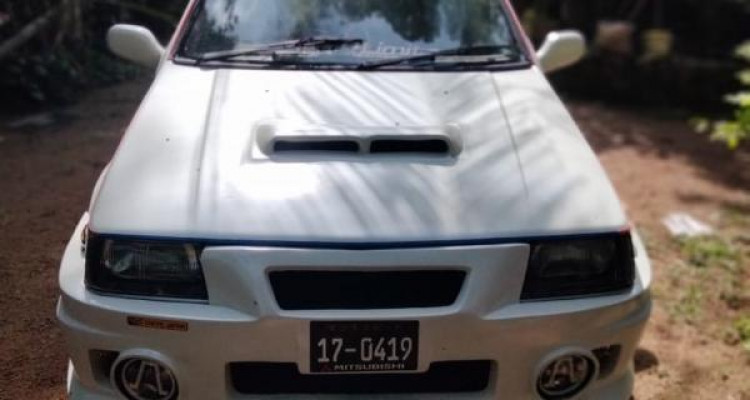 MITSUBISHI LANCER 1987