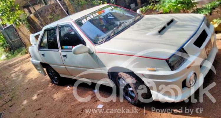 MITSUBISHI LANCER 1987