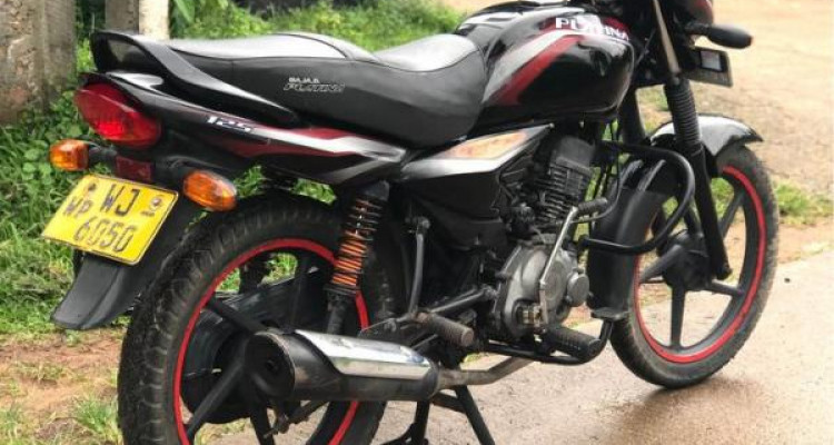 BAJAJ PLATINA 2017