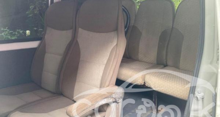 MITSUBISHI MINICAB 1999