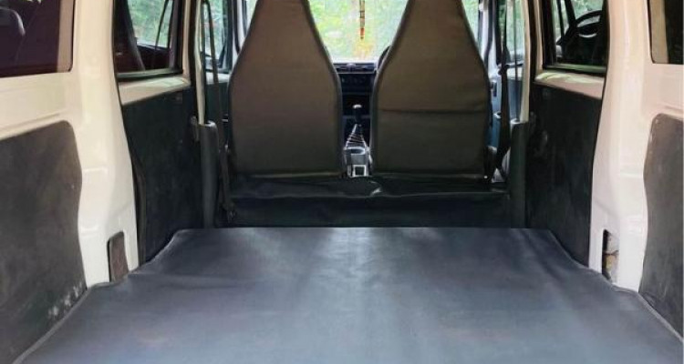 MITSUBISHI MINICAB 1999