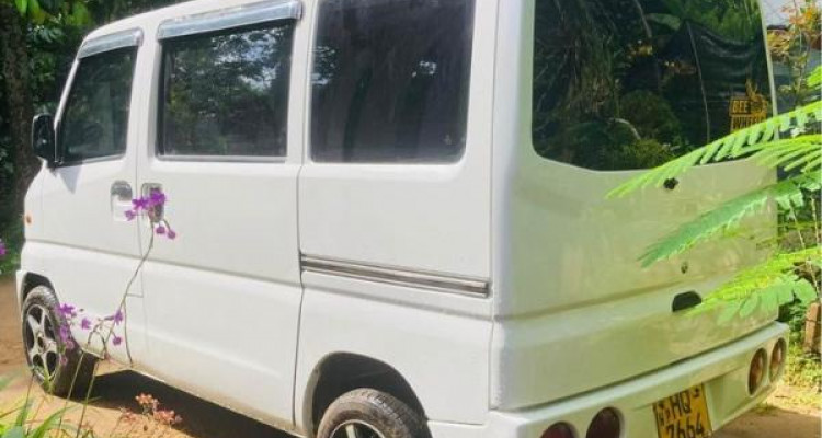 MITSUBISHI MINICAB 1999