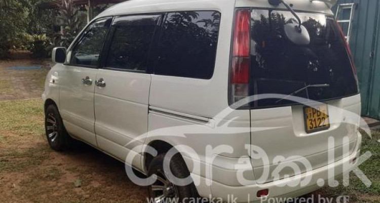 TOYOTA NOAH KR42 2002