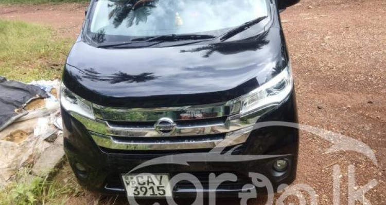 NISSAN DAYZ 2015