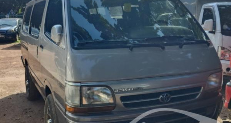 TOYOTA HIACE 1995