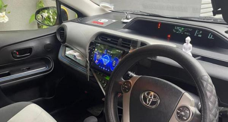 TOYOTA AQUA 2014