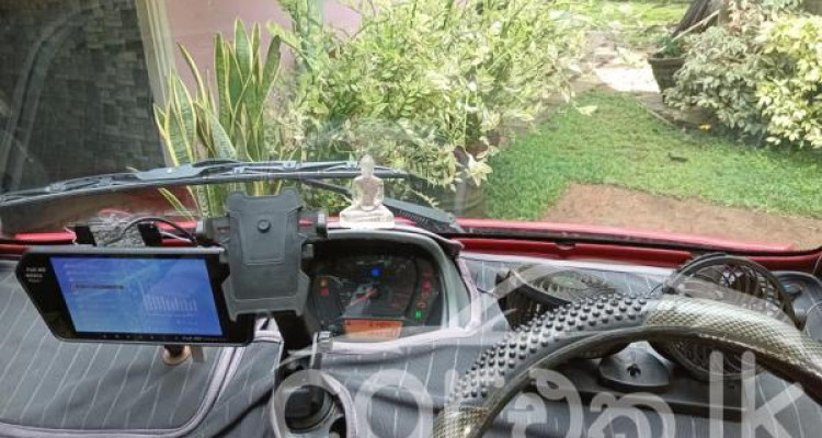 BAJAJ QUTE 2019