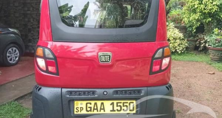 BAJAJ QUTE 2019