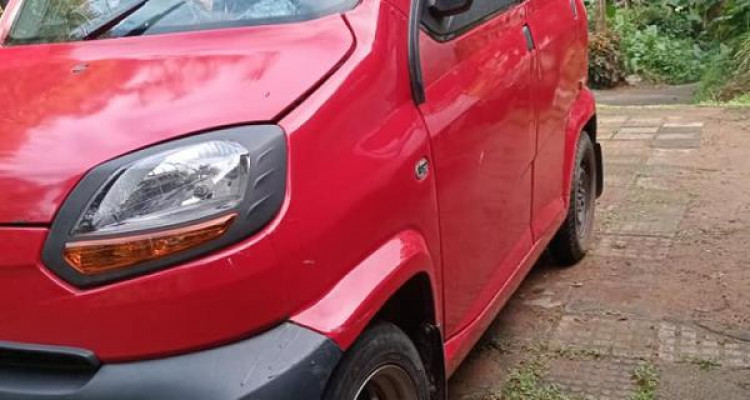 BAJAJ QUTE 2019