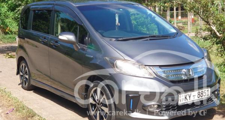 HONDA FREED 2012