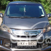 HONDA FREED 2012