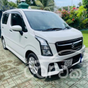 SUZUKI WAGON R STINGRAY 2018