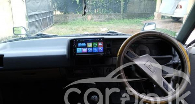 TOYOTA COROLLA DX WAGON KE72 1986